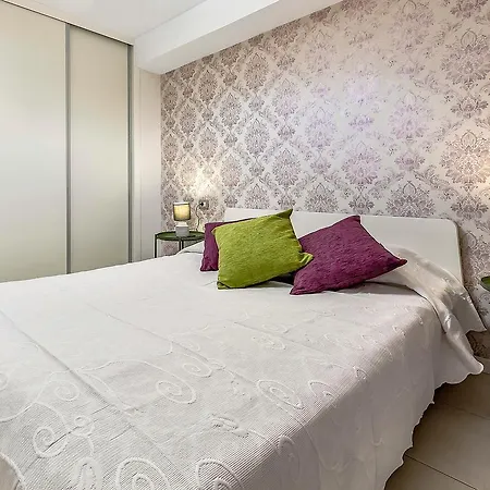 Appartement Parque Royal 1 & *